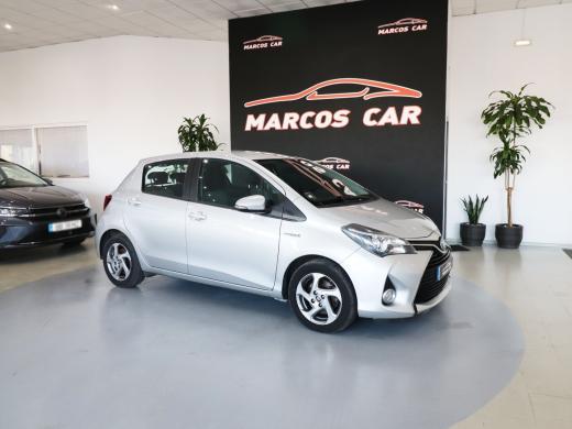 toyota-yaris-2016-hibrido-1497cc