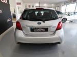 toyota-yaris-2016-hibrido-1497cc