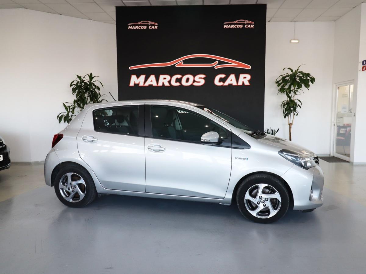 toyota-yaris-2016-hibrido-1497cc