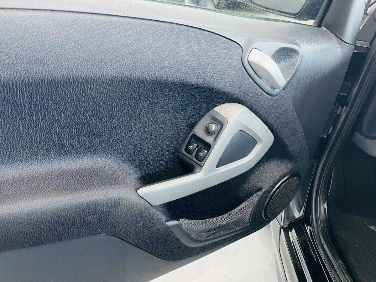 smart-fortwocoupe-2012-diesel-799cc