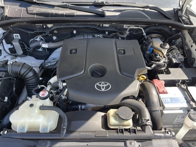 toyota-hilux-2017-diesel-2393cc