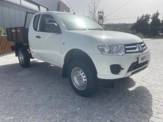 mitsubishi-l200-2014-diesel-2477cc