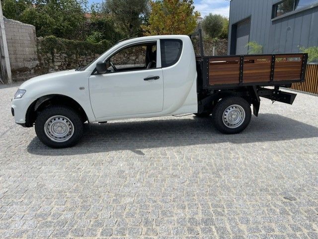 mitsubishi-l200-2014-diesel-2477cc