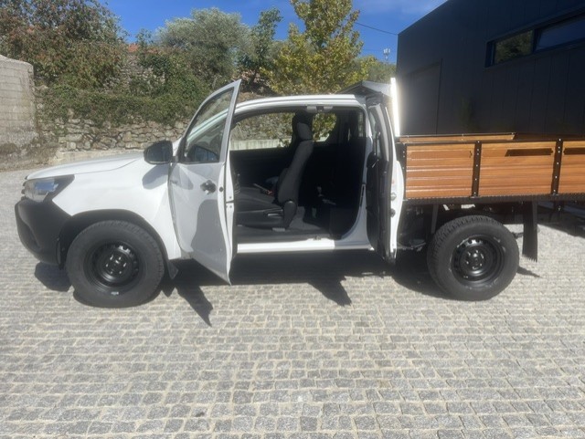 toyota-hilux-2018-diesel-2393cc