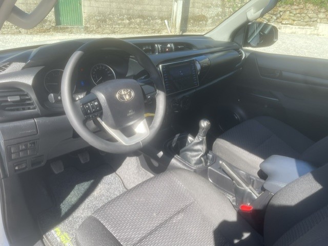 toyota-hilux-2018-diesel-2393cc