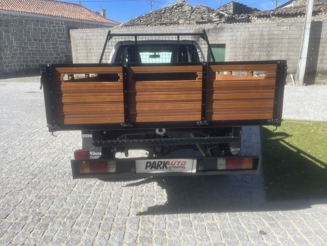 toyota-hilux-2018-diesel-2393cc