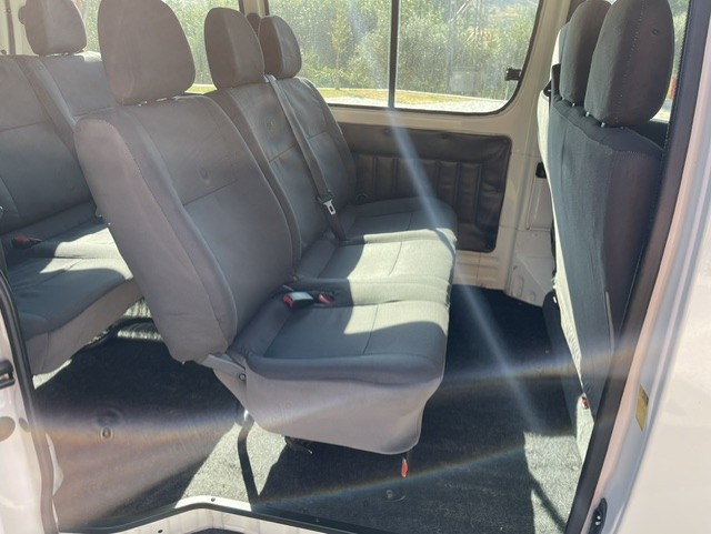 toyota-hiace-2010-diesel-2494cc