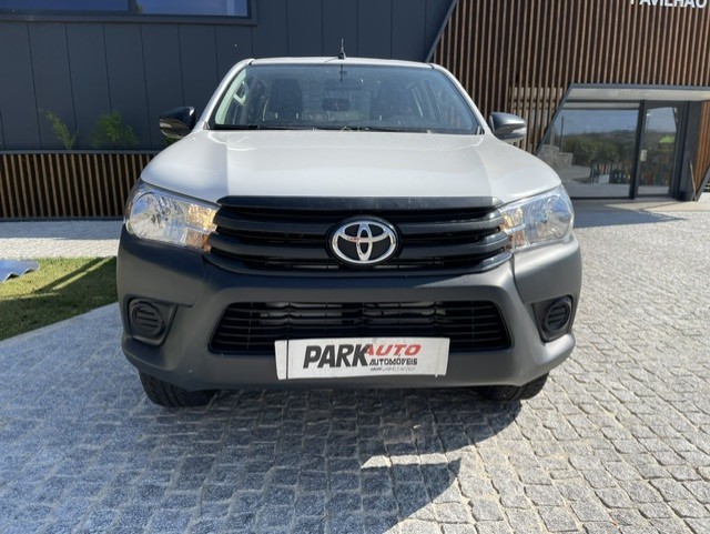 toyota-hilux-2018-diesel-2393cc