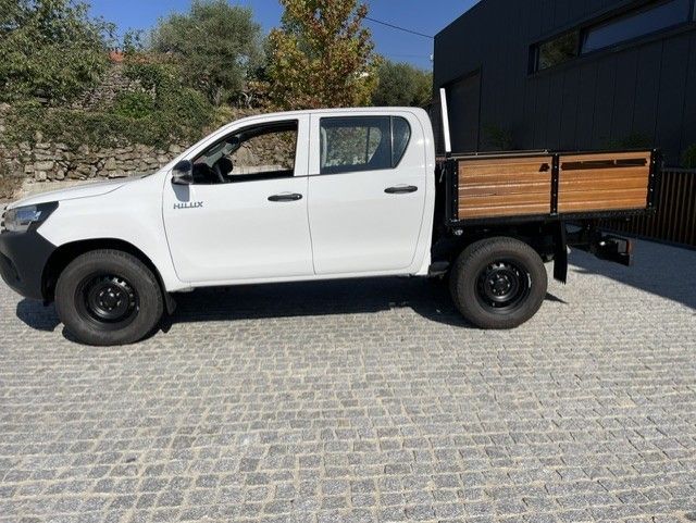 toyota-hilux-2018-diesel-2393cc