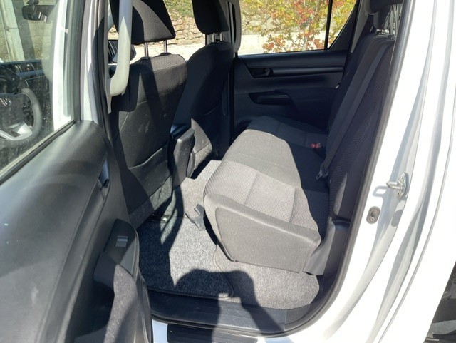 toyota-hilux-2018-diesel-2393cc