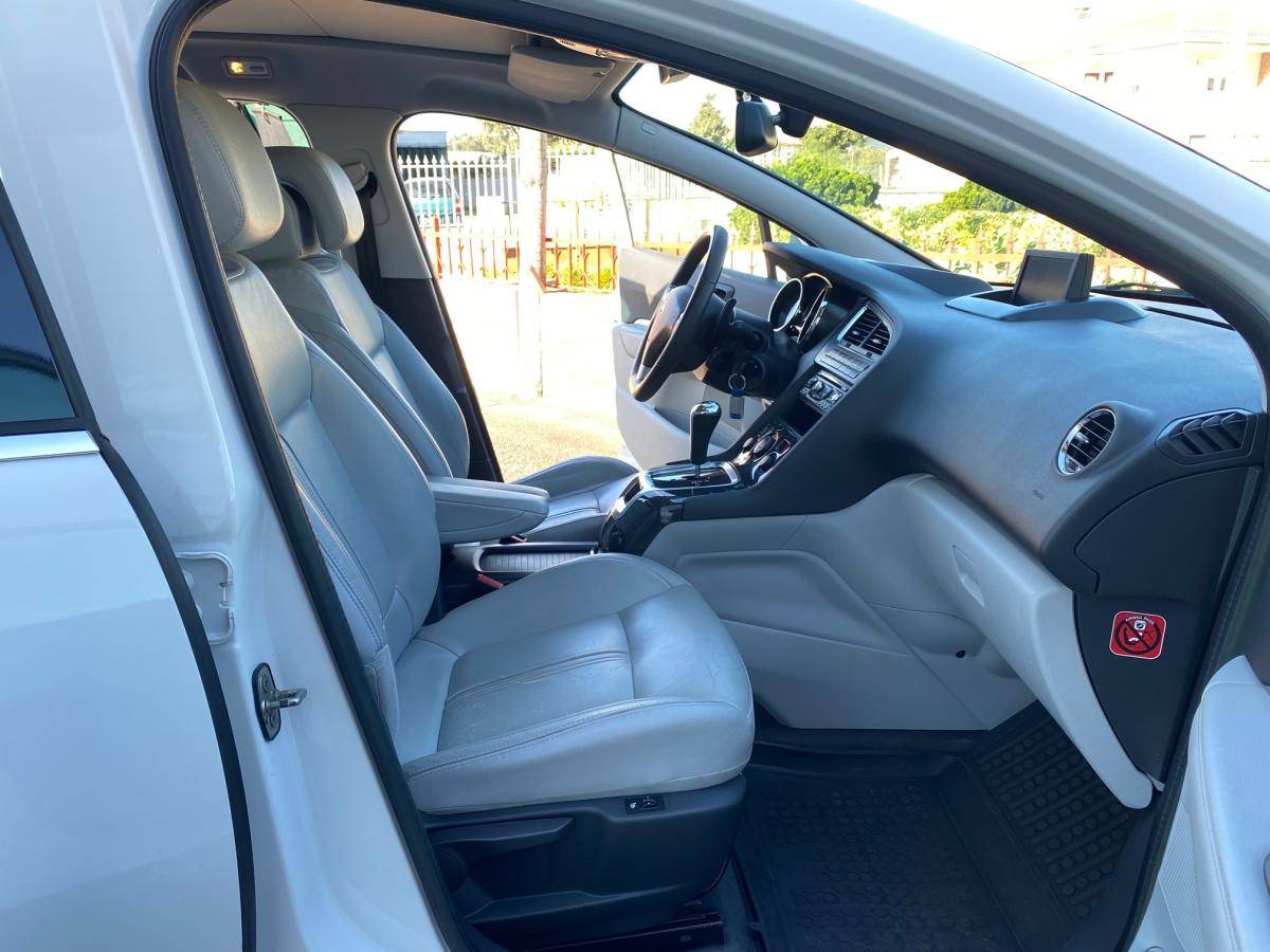 peugeot-5008-2013-diesel-1560cc