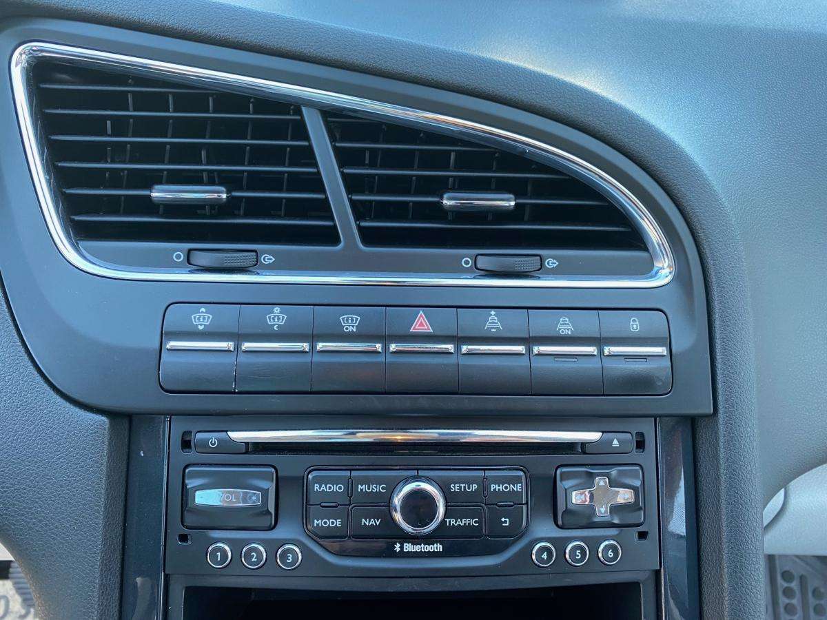 peugeot-5008-2013-diesel-1560cc