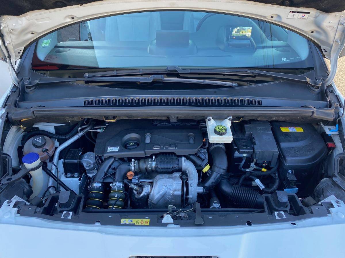 peugeot-5008-2013-diesel-1560cc