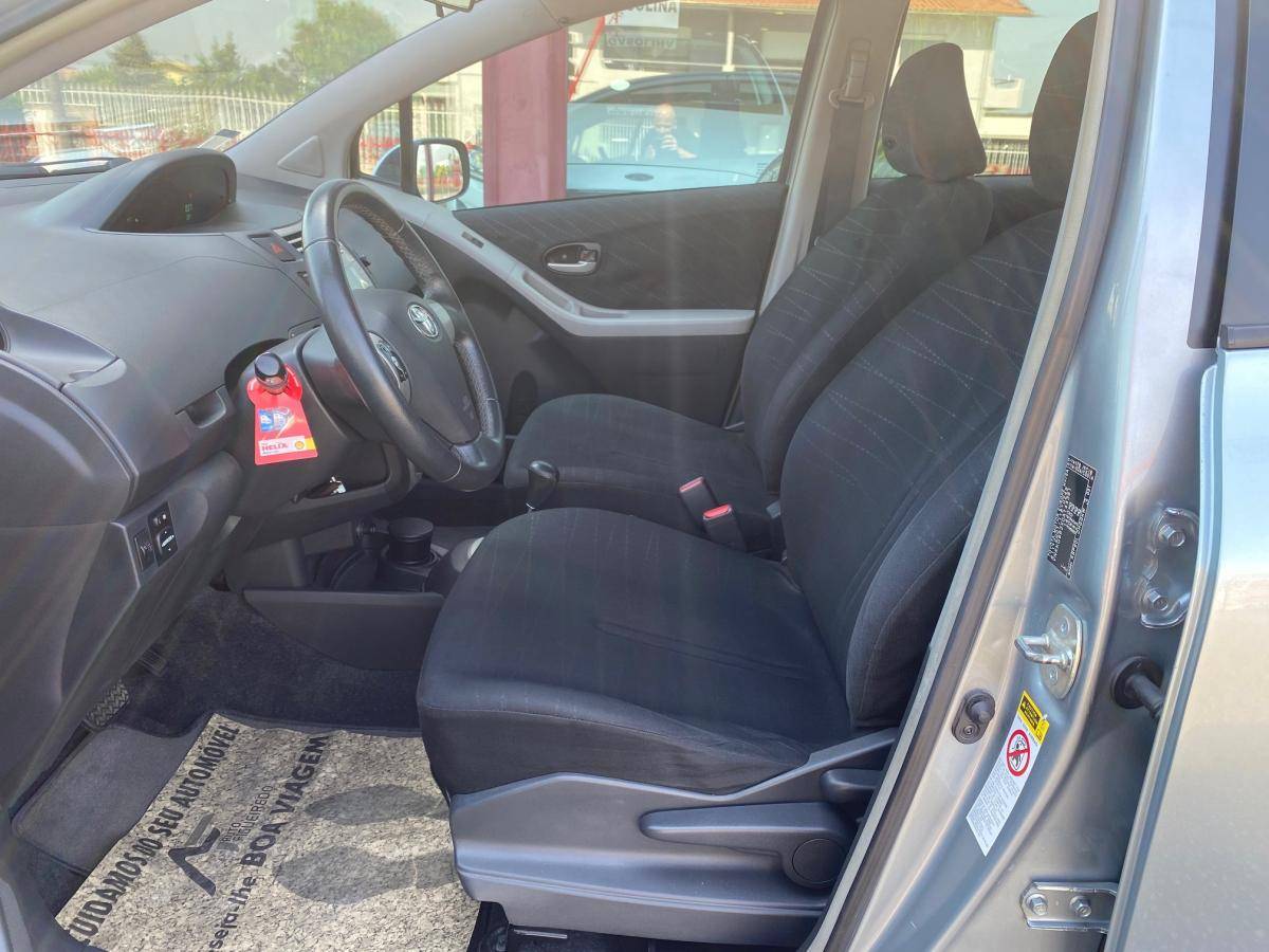 toyota-yaris-2008-gasolina-998cc