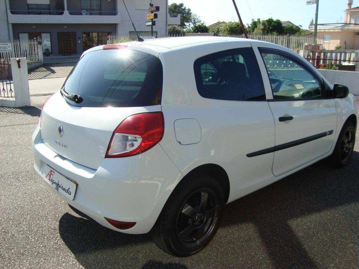 renault-clio-2009-diesel-1461cc