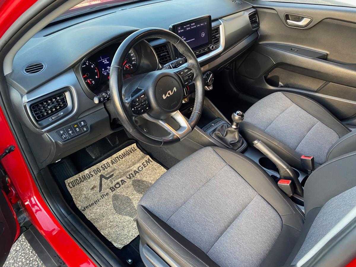 kia-stonic-2024-gasolina-1197cc