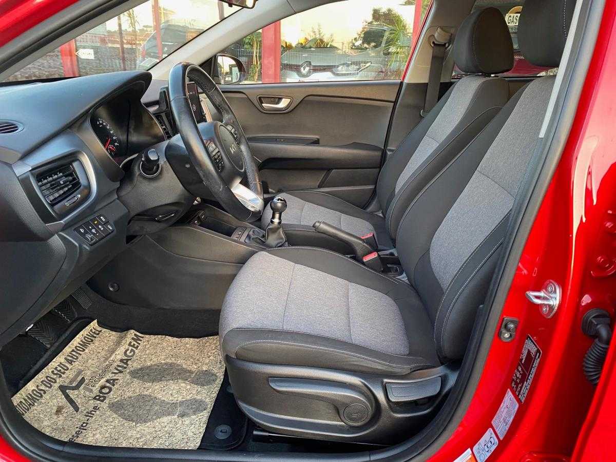 kia-stonic-2024-gasolina-1197cc