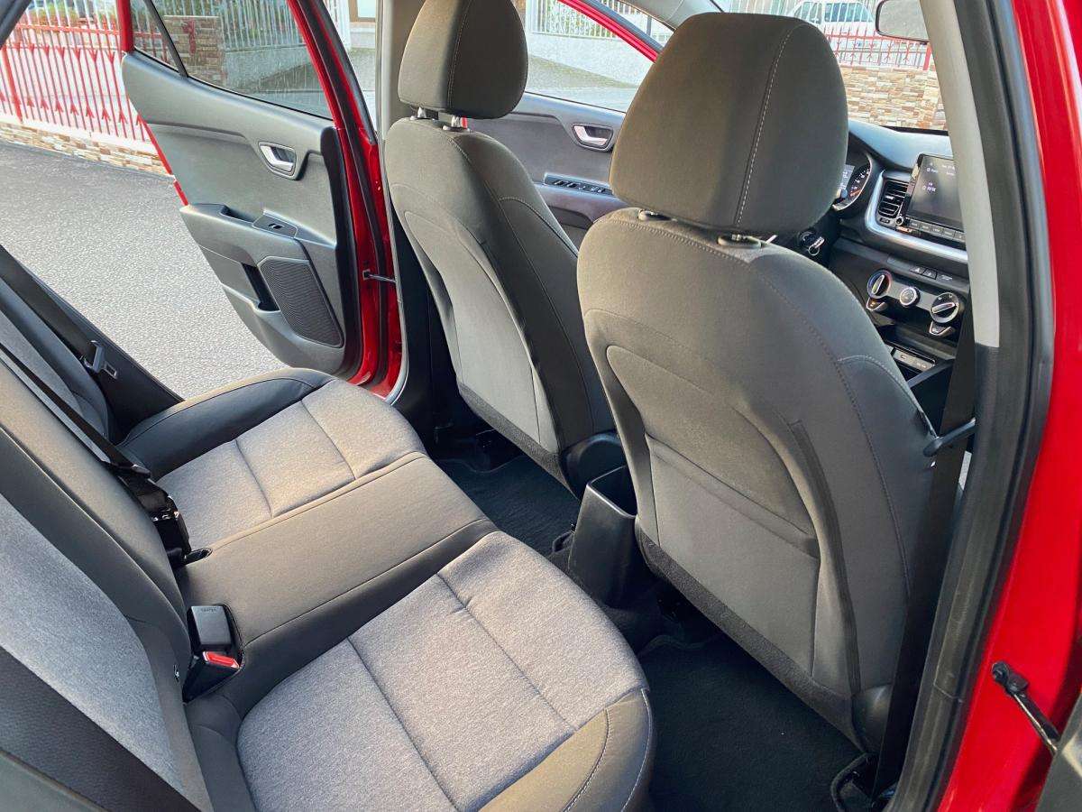 kia-stonic-2024-gasolina-1197cc
