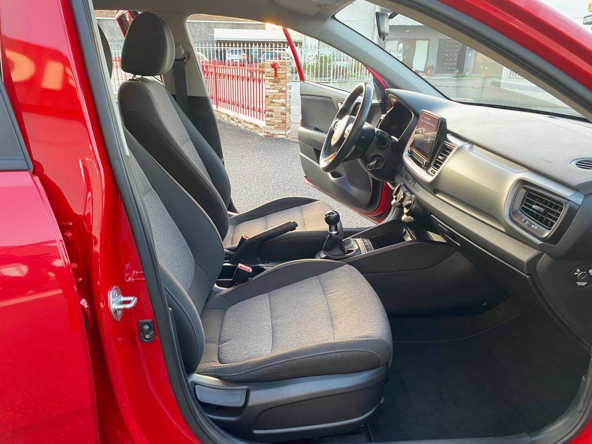 kia-stonic-2024-gasolina-1197cc