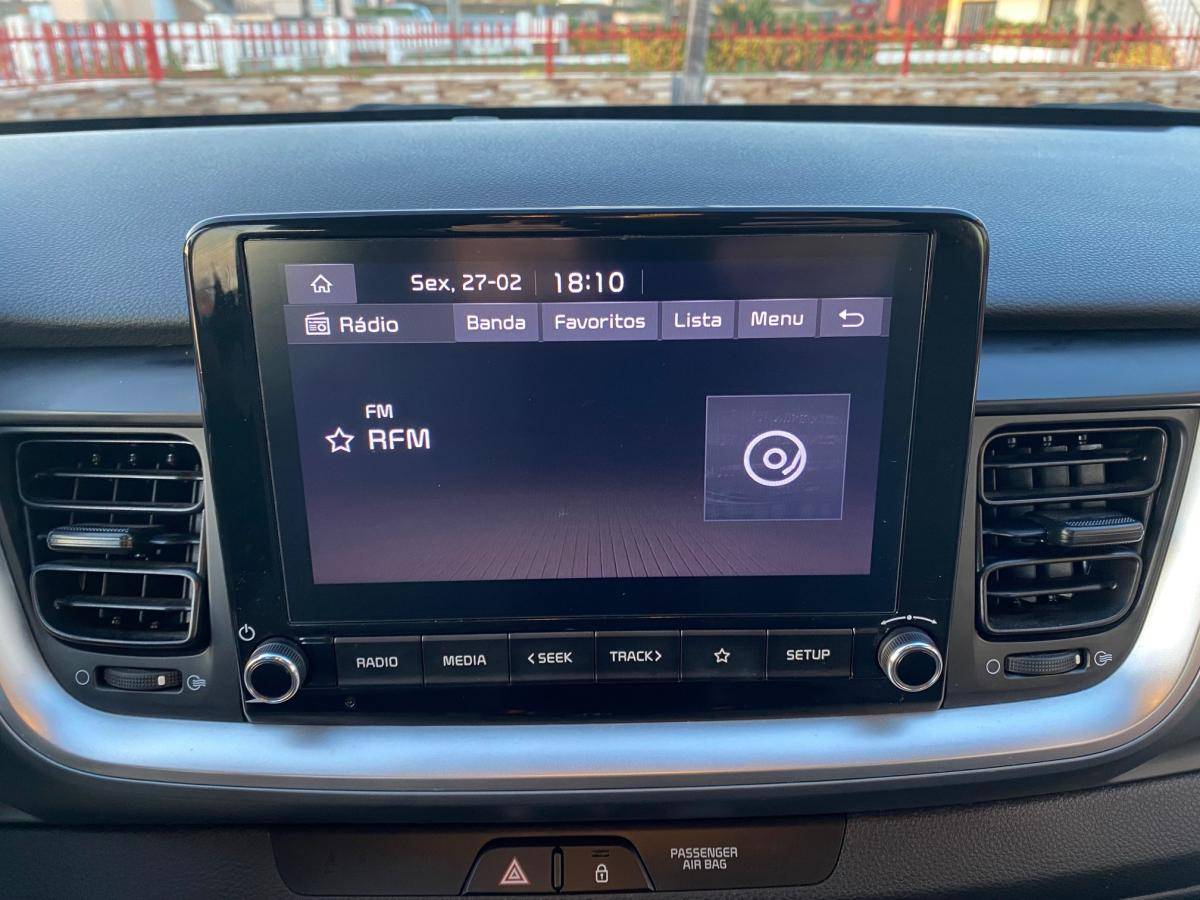 kia-stonic-2024-gasolina-1197cc