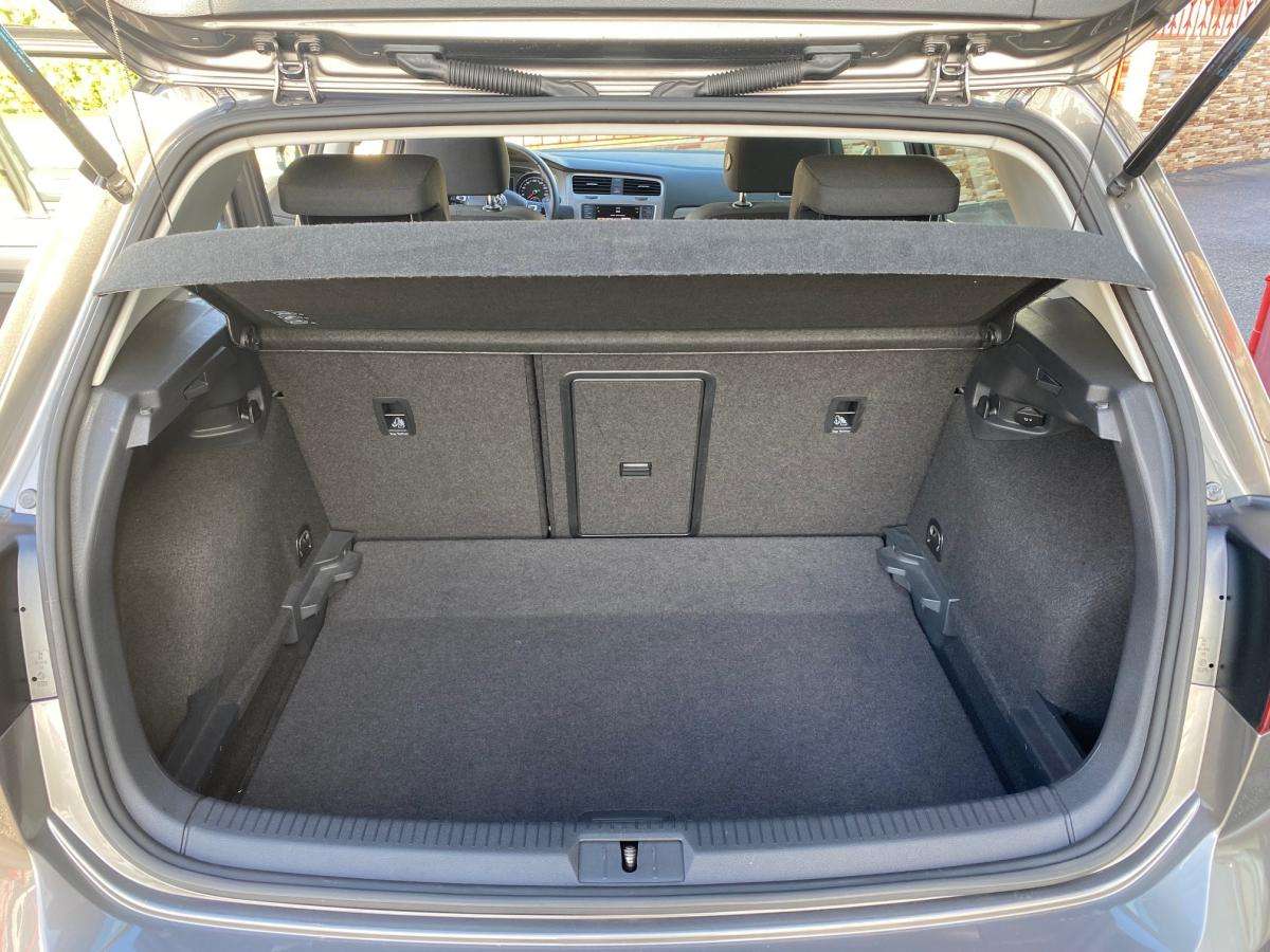 volkswagen-golf-2017-diesel-1598cc