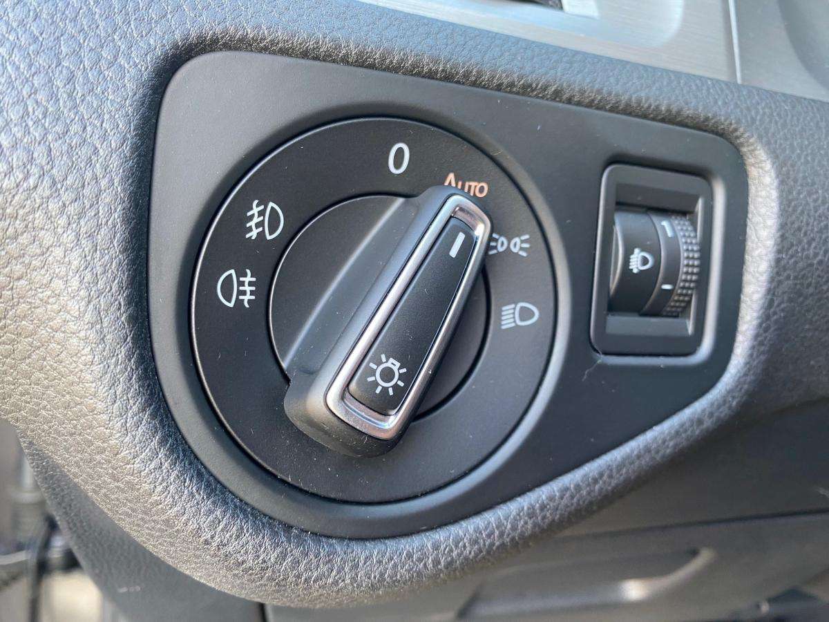 volkswagen-golf-2017-diesel-1598cc