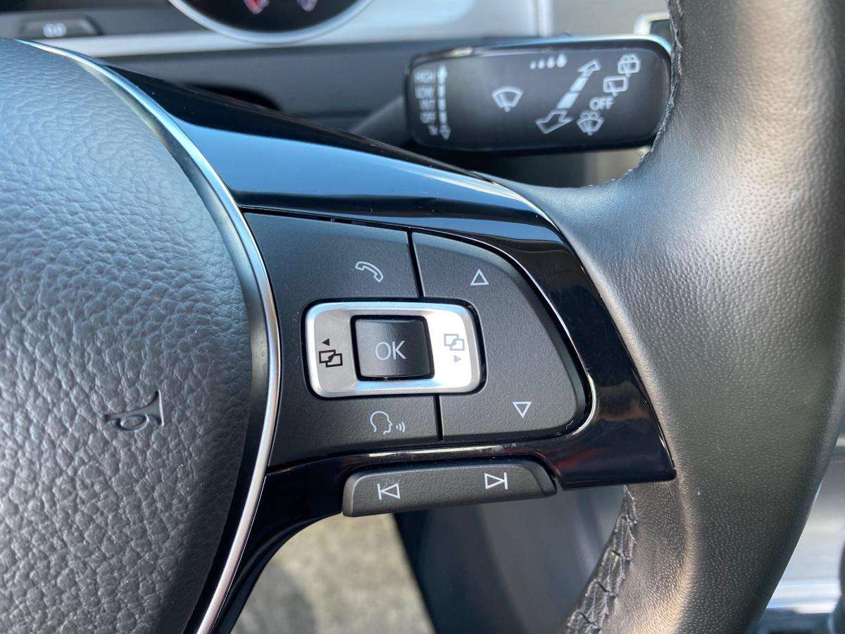volkswagen-golf-2017-diesel-1598cc