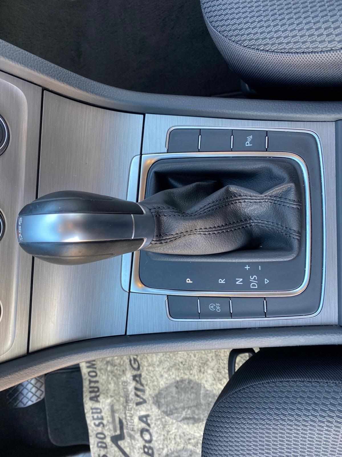 volkswagen-golf-2017-diesel-1598cc
