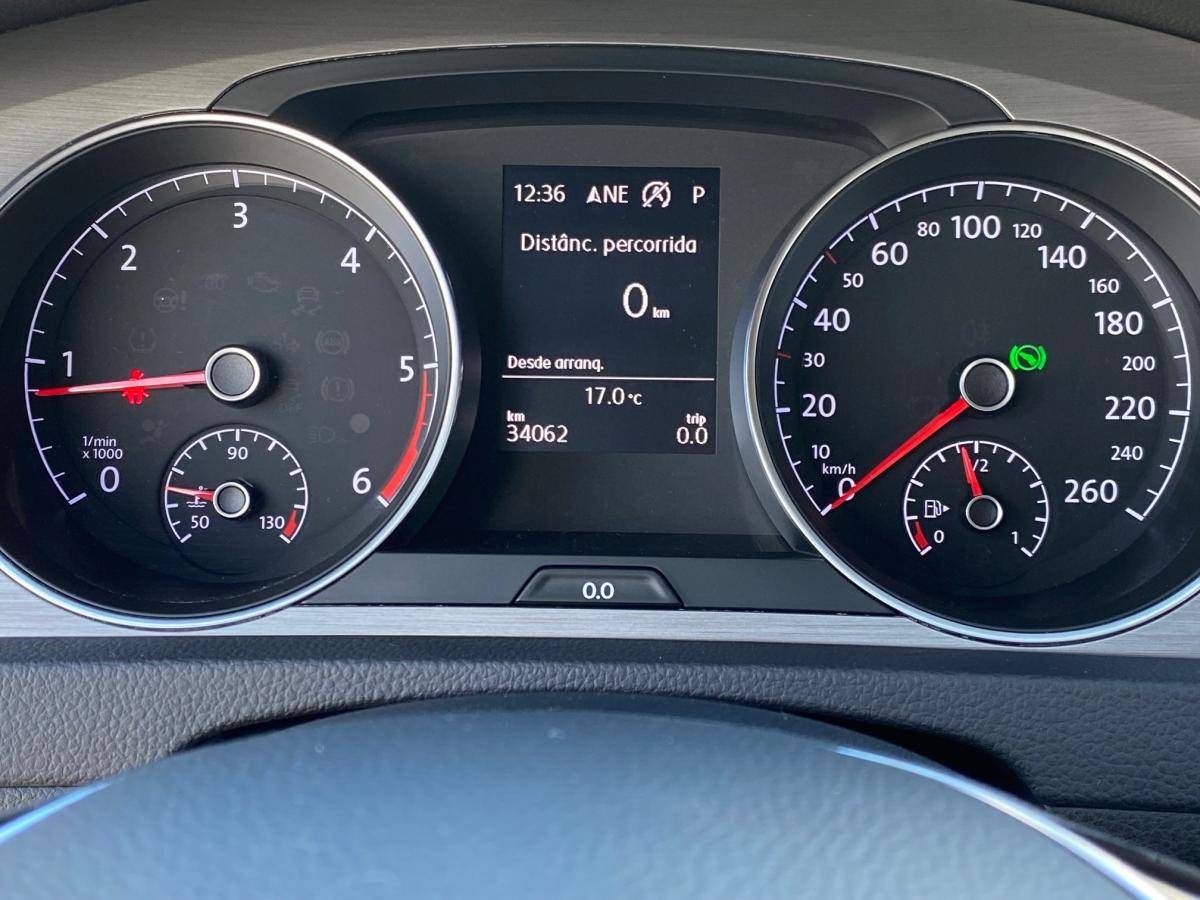 volkswagen-golf-2017-diesel-1598cc