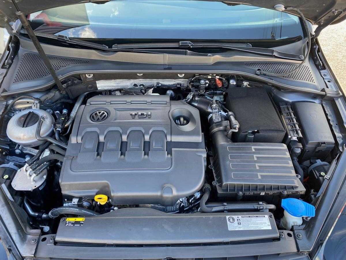 volkswagen-golf-2017-diesel-1598cc