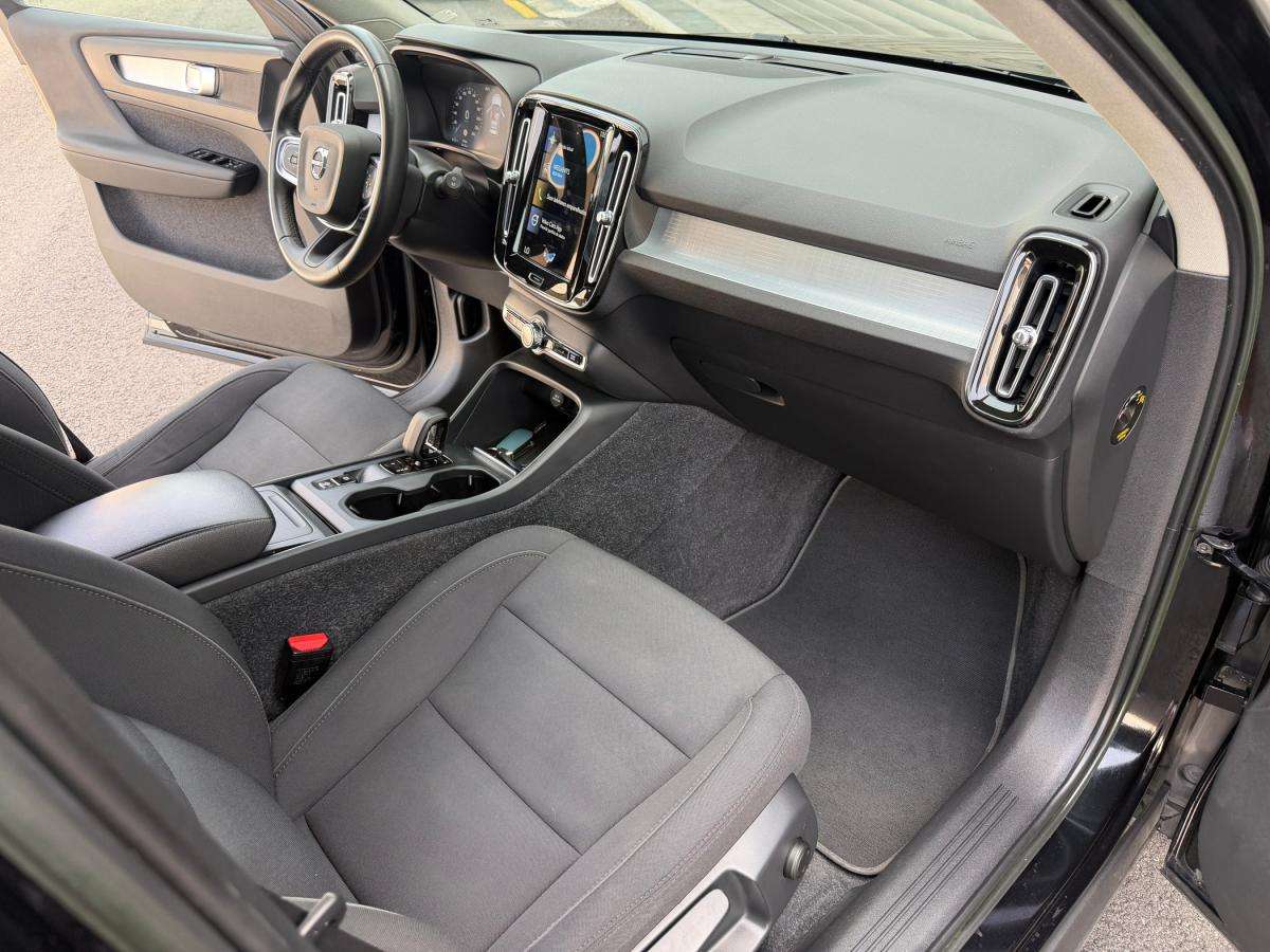 volvo-xc40-2022-gasolina-1477cc