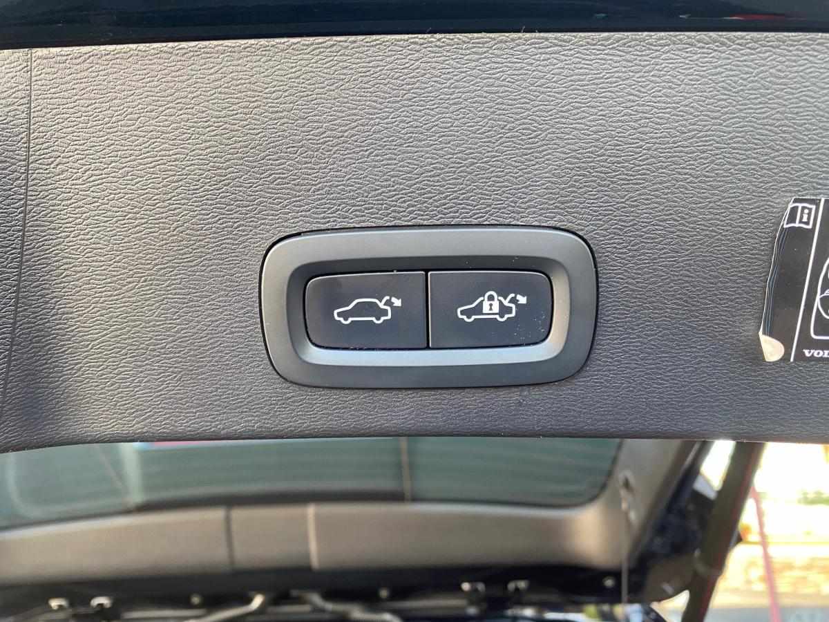 volvo-xc40-2022-gasolina-1477cc