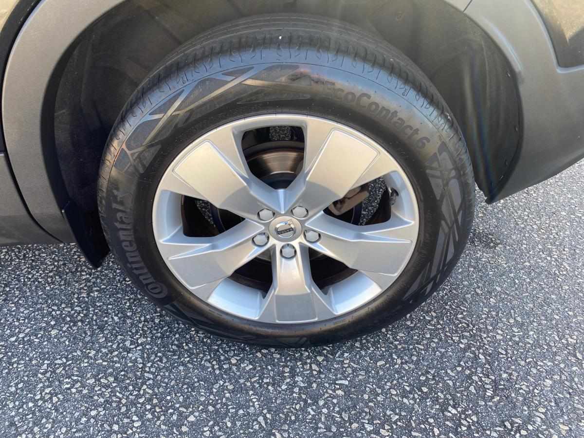volvo-xc40-2022-gasolina-1477cc