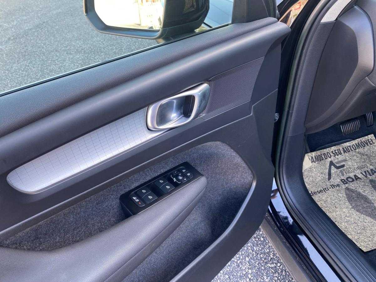 volvo-xc40-2022-gasolina-1477cc