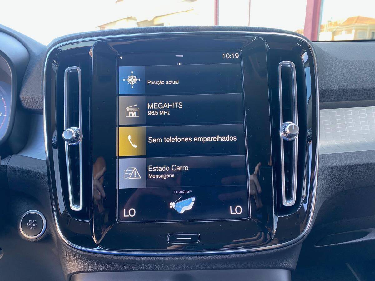 volvo-xc40-2022-gasolina-1477cc