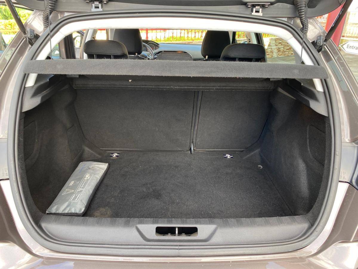 peugeot-308-2015-diesel-1560cc