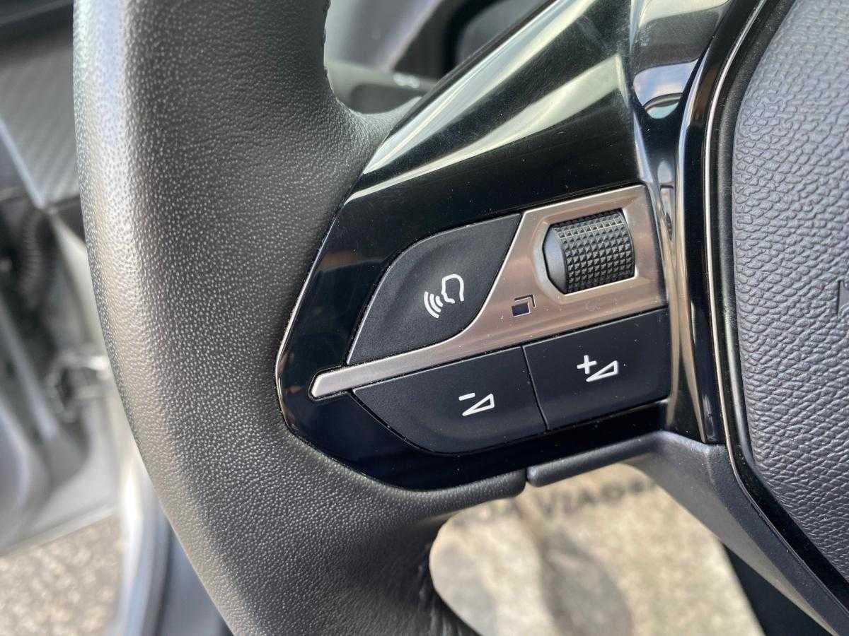 peugeot-208-2024-gasolina-1199cc