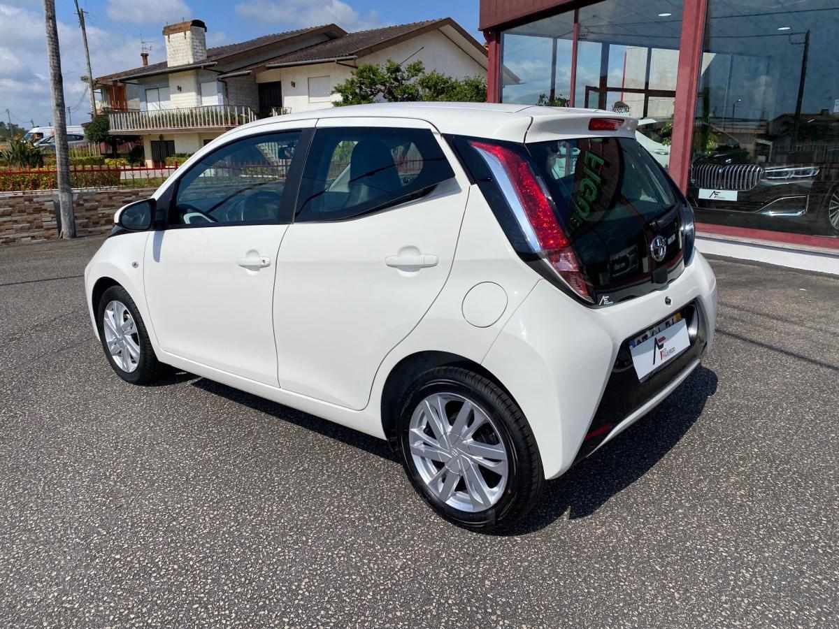 toyota-aygo-2017-gasolina-998cc