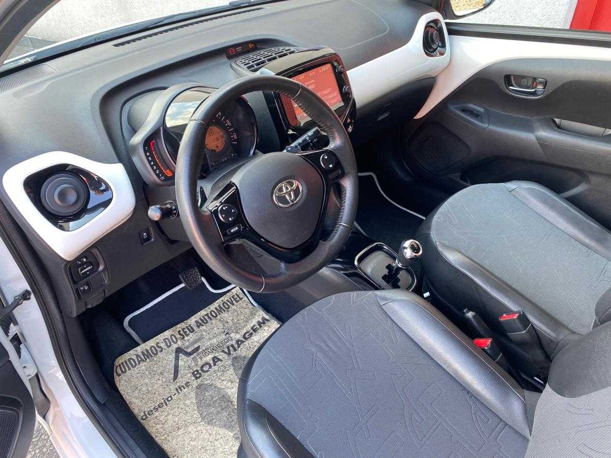 toyota-aygo-2017-gasolina-998cc