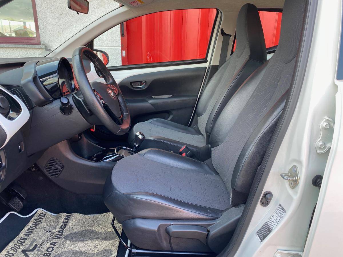 toyota-aygo-2017-gasolina-998cc