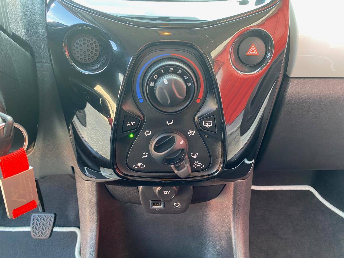 toyota-aygo-2017-gasolina-998cc