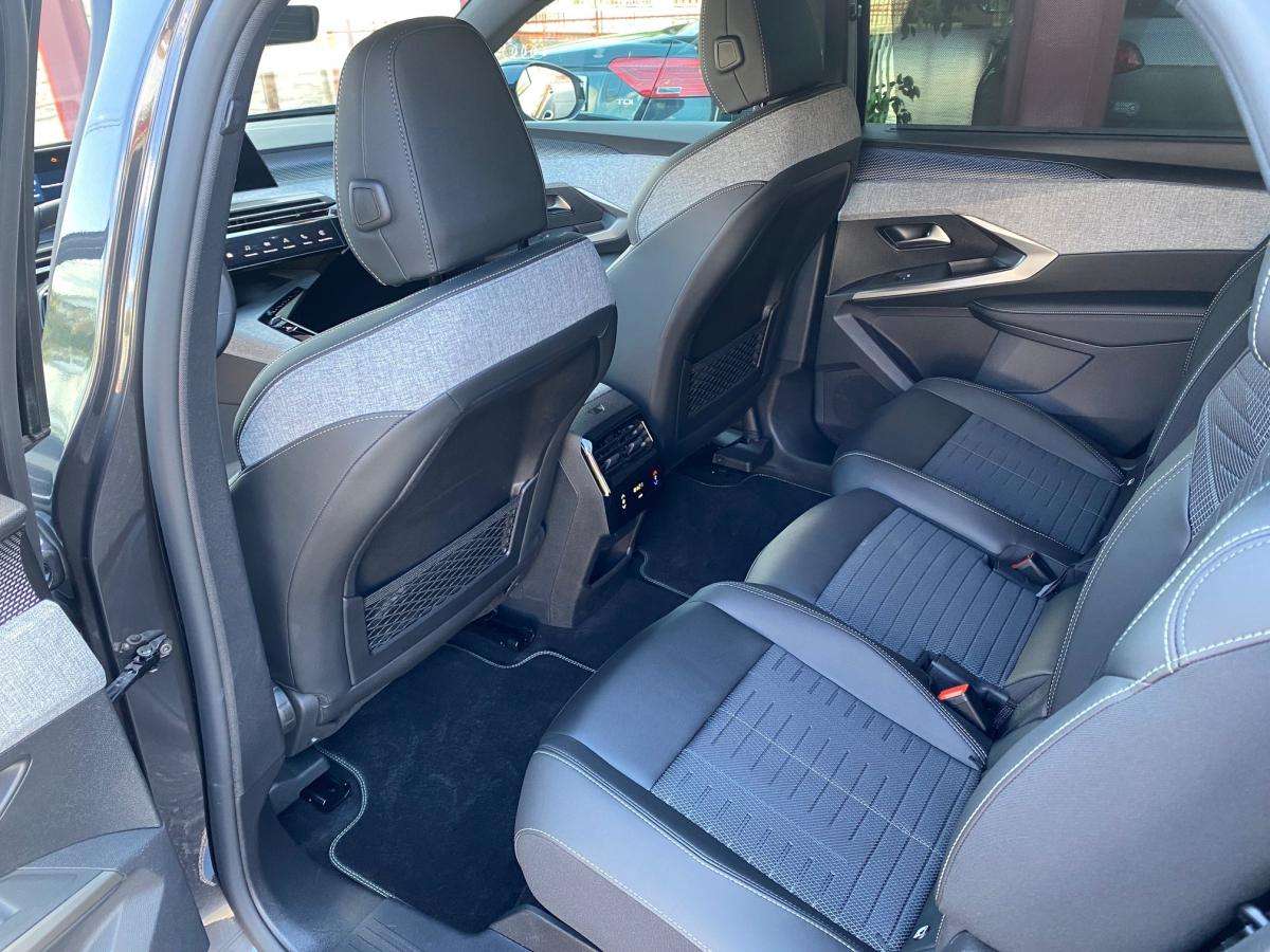 peugeot-5008-2025-hibrido-a-gasolina-1598cc