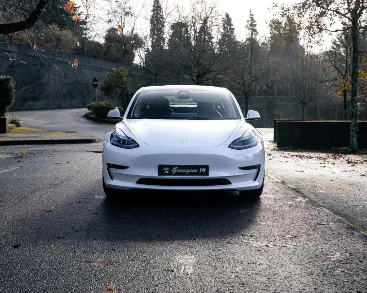 tesla-model-3-2022-eletrico-200cc