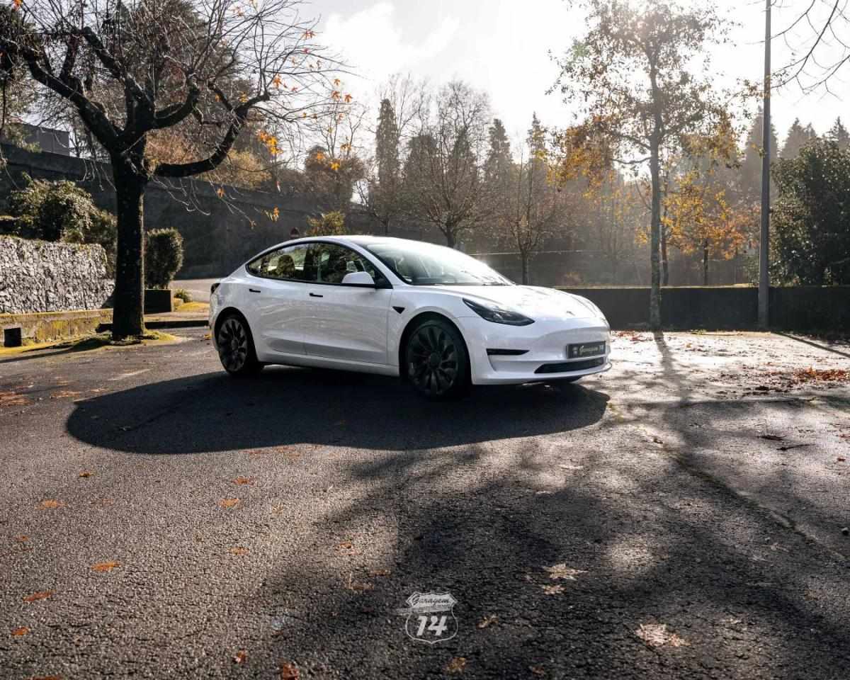 tesla-model-3-2022-eletrico-200cc