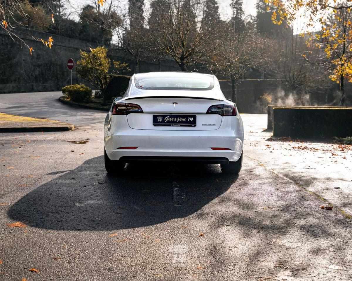 tesla-model-3-2022-eletrico-200cc