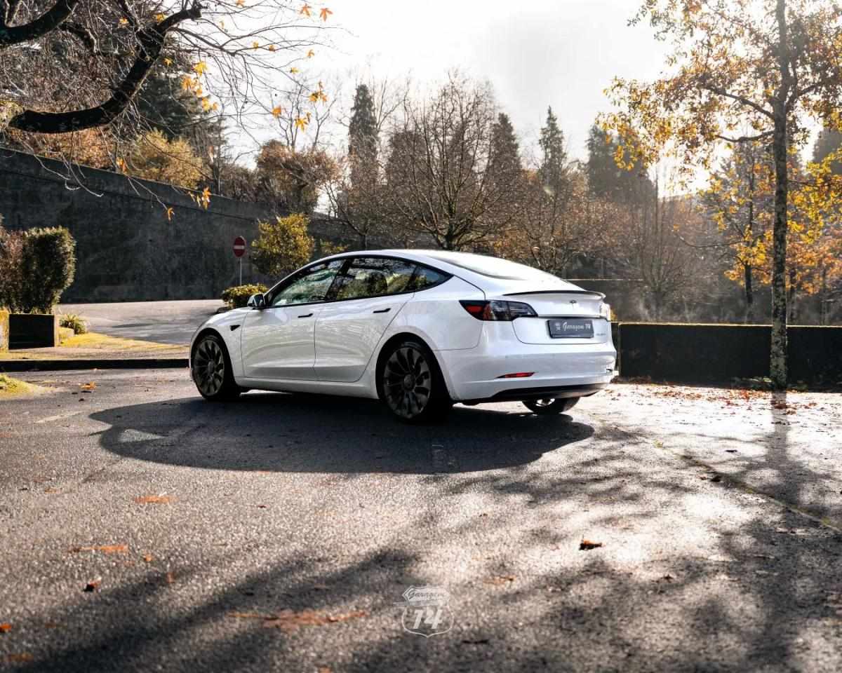 tesla-model-3-2022-eletrico-200cc