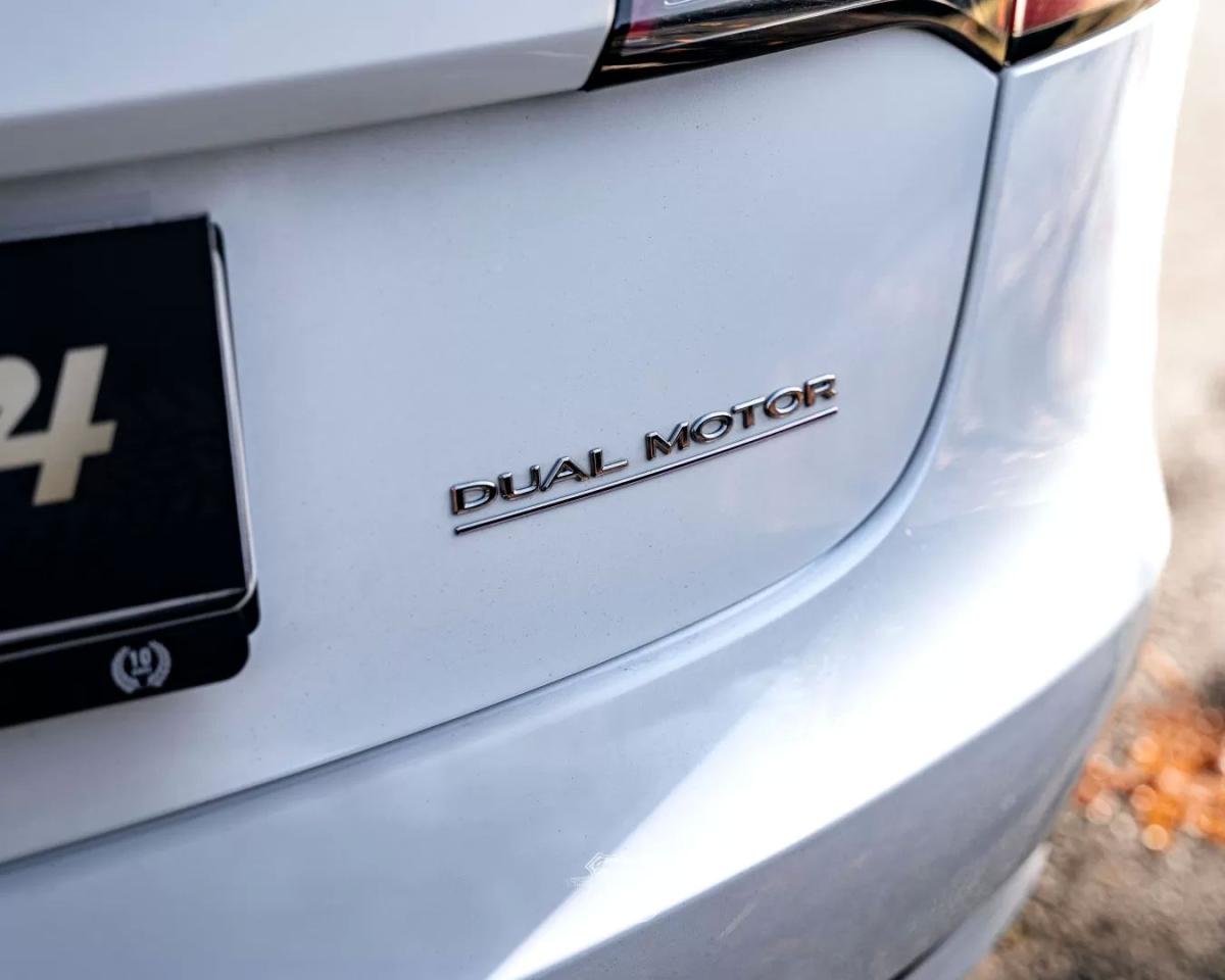 tesla-model-3-2022-eletrico-200cc