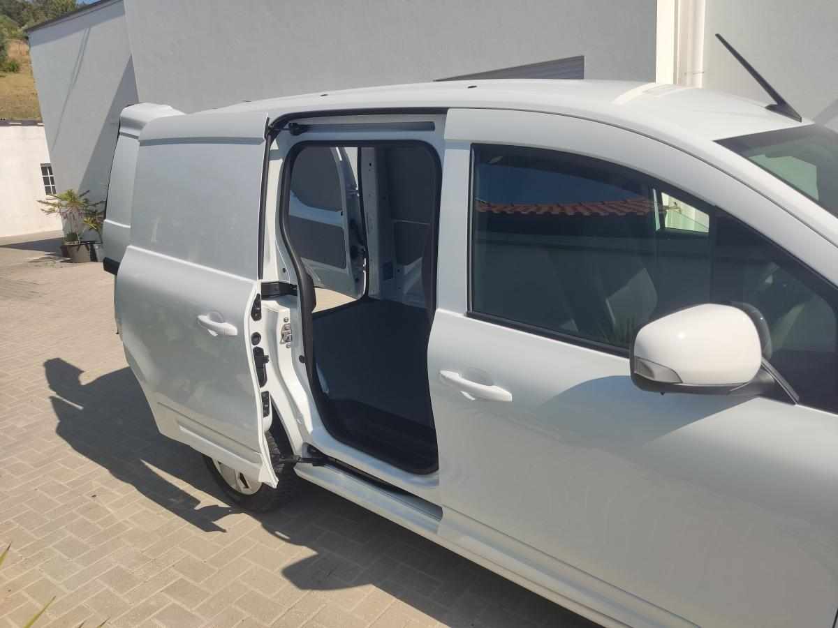 nissan-townstar-1-geracao-2023-eletrico