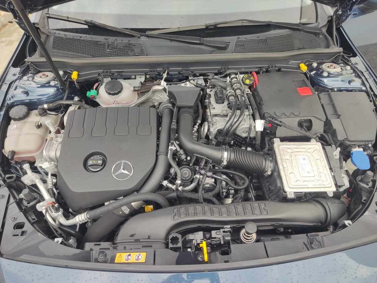 mercedes-benz-classe-a-a-250-e-2020-hibrido-plug-in-1332cc