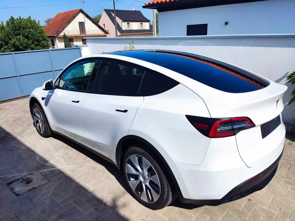tesla-model-y-2022-eletrico